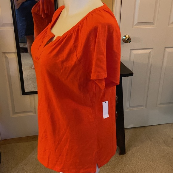 1XP TALBOTS ORANGE SHORT SLEEVED COTTON SHIRT NWT. NOTCHED V NECK WITH CUTOUTS - Picture 3 of 7